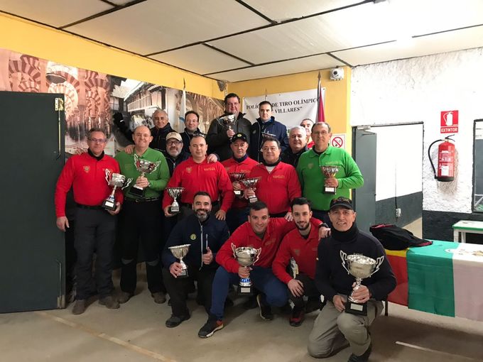 Celebración del Trofeo Plazaola 2018. Participantes con sus trofeos y una buena jornada de tiro y camaradería.